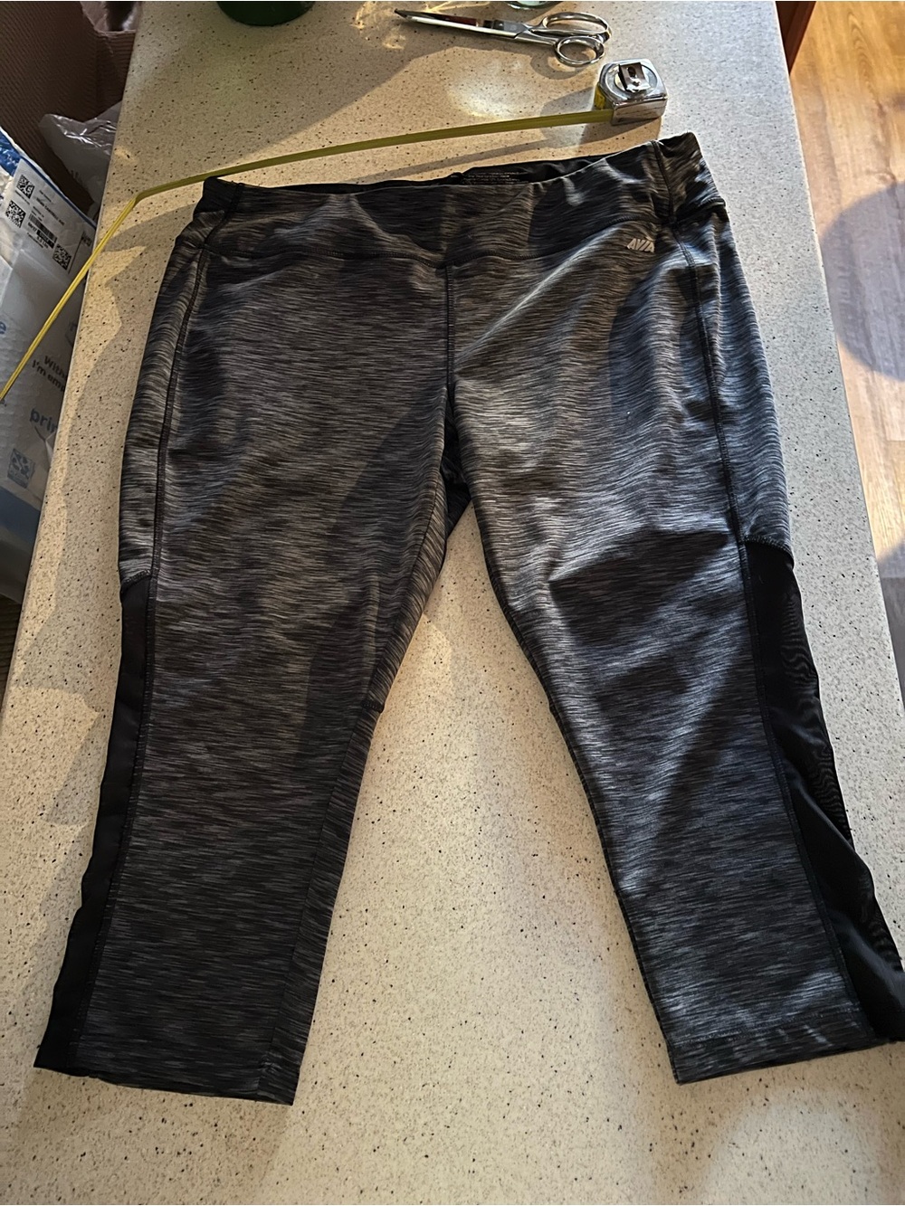 Avia Black & Gray Heather Performance Capri Leggings